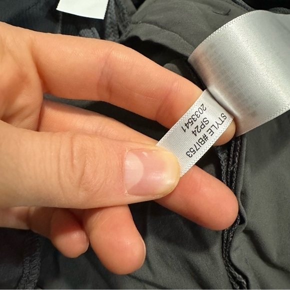 J crew 10.5" tech short coal grey - Picture 7 of 8